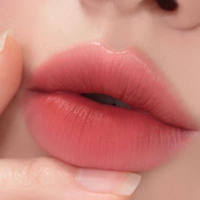 phun môi phủ sương siêu chạm la ratio