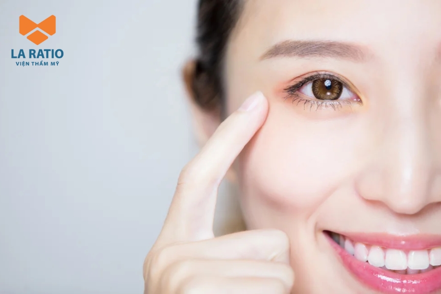 Đặc điểm của đôi mắt biết cười Đặc điểm của đôi mắt biết cười