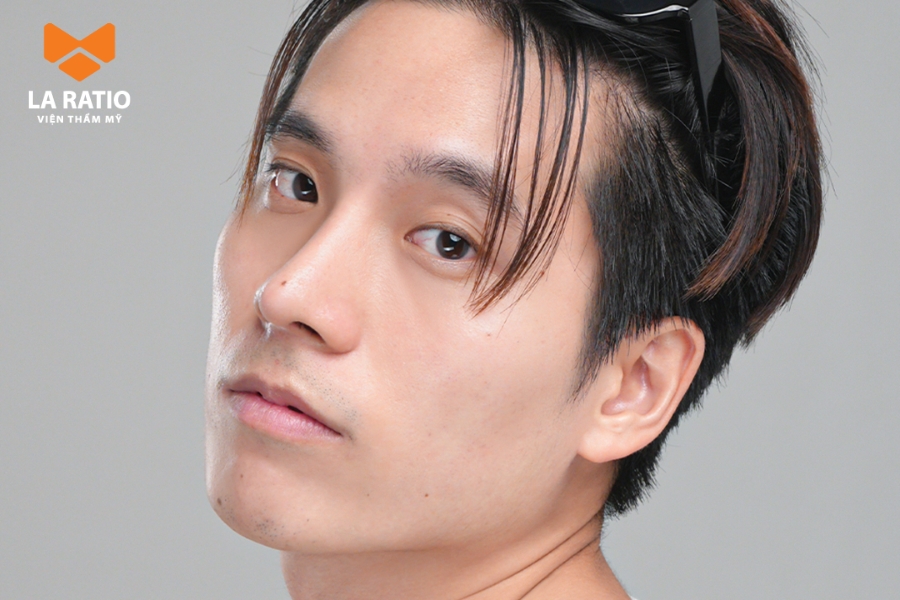 Sự nghiệp nam giới mắt lệ thăng tiến rõ rệt từ 29 đến 35 tuổi Sự nghiệp nam giới mắt lệ thăng tiến rõ rệt từ 29 đến 35 tuổi