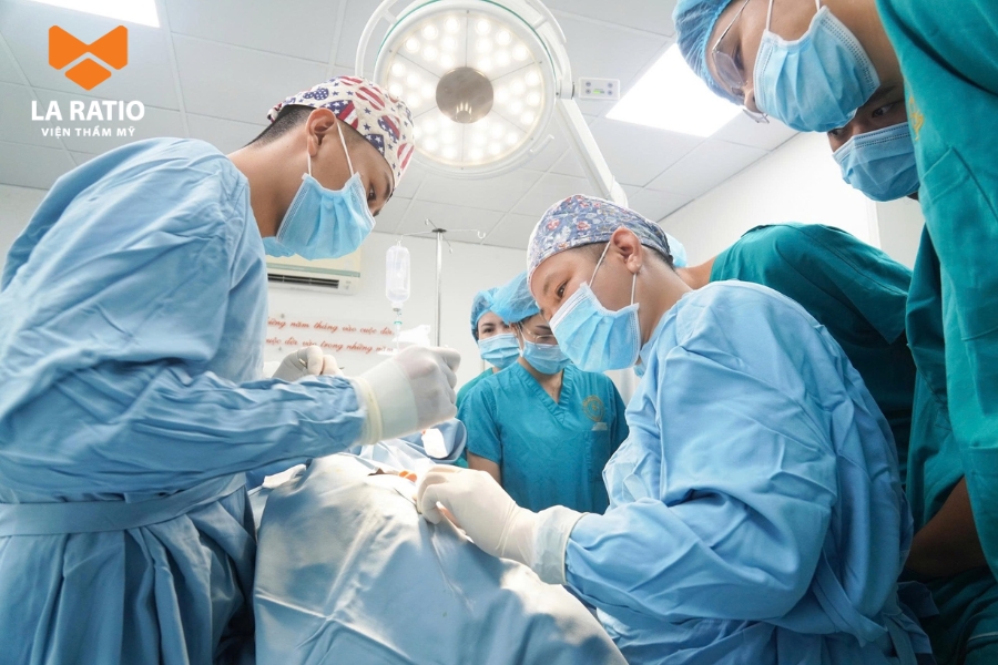 Sở hữu đôi mắt đẹp, to tròn chỉ sau 30 phút tại La Ratio Sở hữu đôi mắt đẹp, to tròn chỉ sau 30 phút tại La Ratio