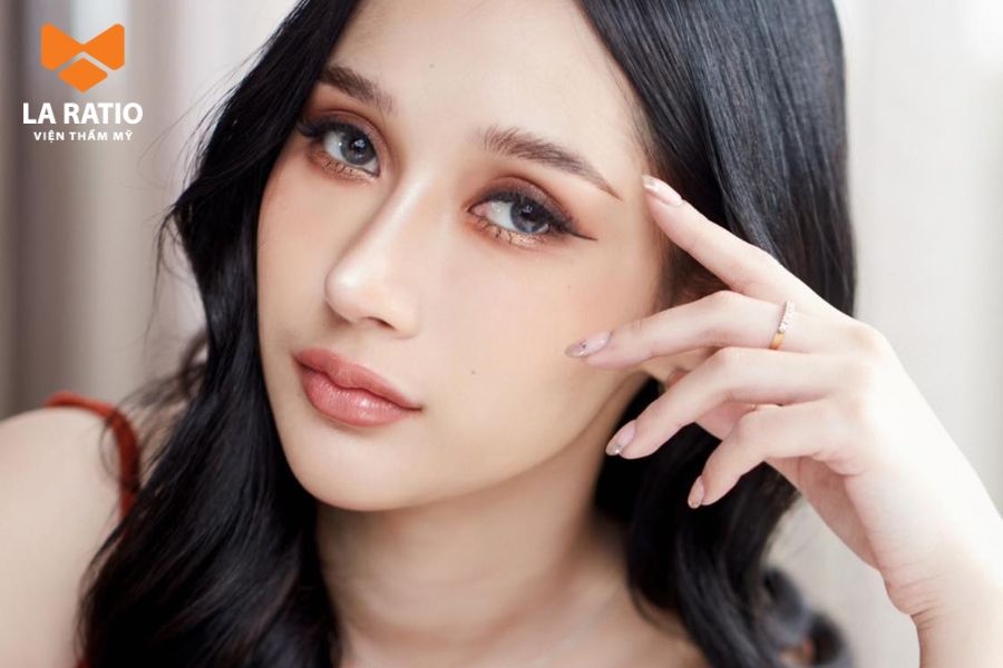 Nâng mũi cao kiểu Tây chỉ phù hợp với những gương mặt góc cạnh Nâng mũi cao kiểu Tây chỉ phù hợp với những gương mặt góc cạnh