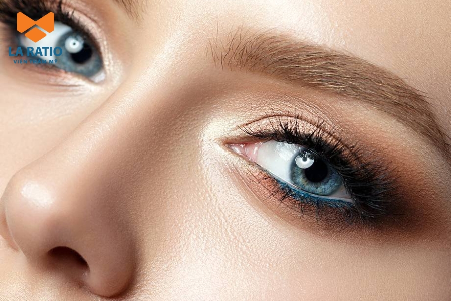 Phụ nữ sở hữu tướng mắt rắn thường gặp nhiều trắc trở trong tình duyên, thiếu sự thấu hiểu