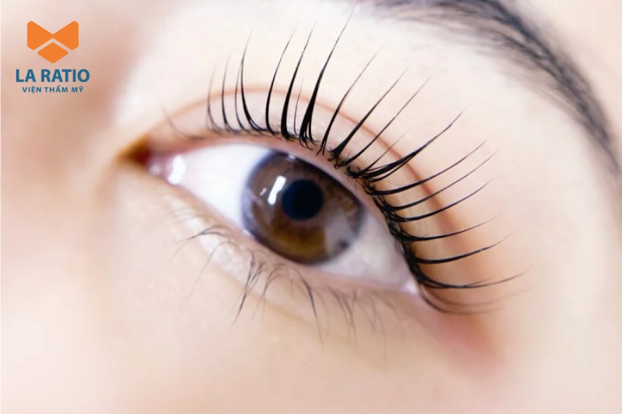 Mắt ướt là mắt như thế nào? Đây là đôi mắt có nước mắt đọng lại ở khóe mắt Mắt ướt là mắt như thế nào? Đây là đôi mắt có nước mắt đọng lại ở khóe mắt