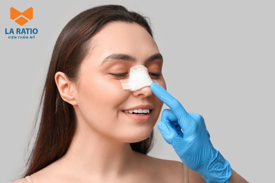 Một ca nâng mũi L Line thường dao động từ 20 - 60 triệu đồng Một ca nâng mũi L Line thường dao động từ 20 - 60 triệu đồng