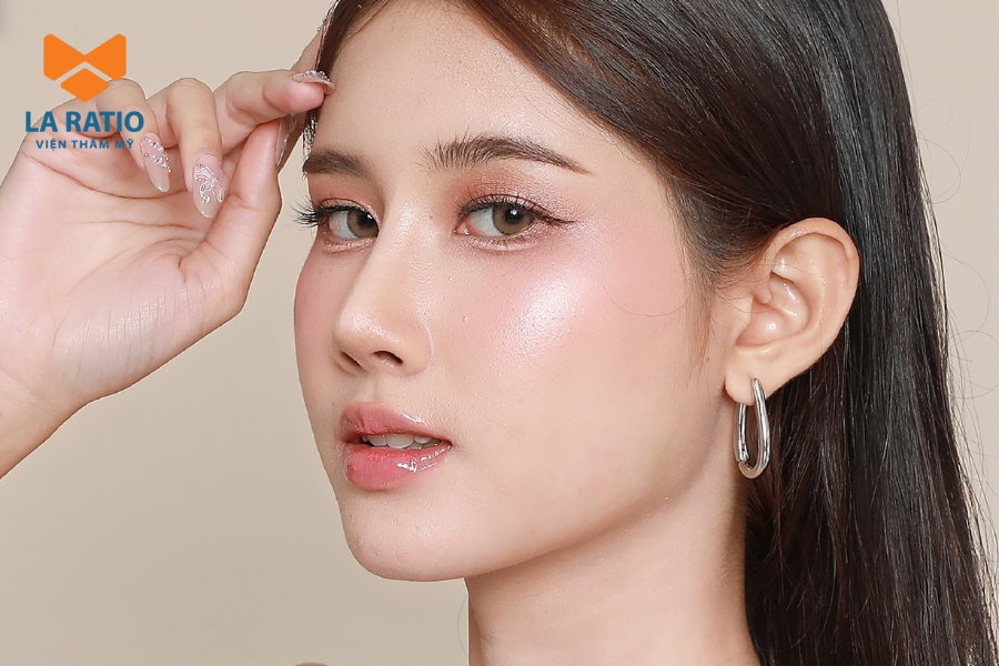 Chuyện hôn nhân của con gái có đôi mắt buồn ít thuận buồm xuôi gió Chuyện hôn nhân của con gái có đôi mắt buồn ít thuận buồm xuôi gió