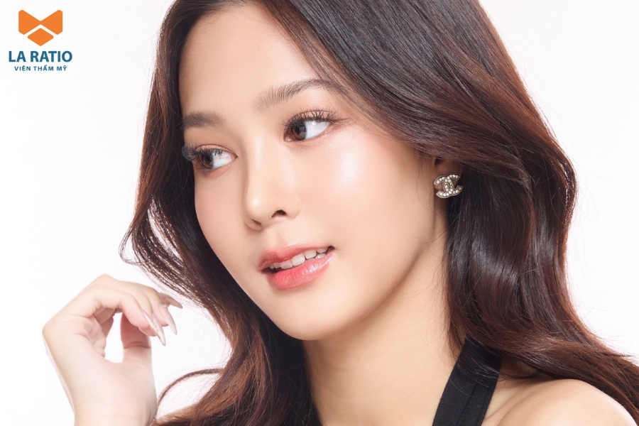 Mũi cao và mũi tẹt đâu mới là chuẩn mực của dáng mũi đẹp?