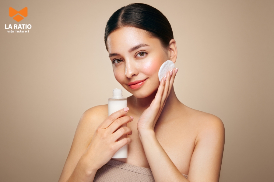 Bạn có thể dùng sữa rửa mặt sau 10 - 14 ngày