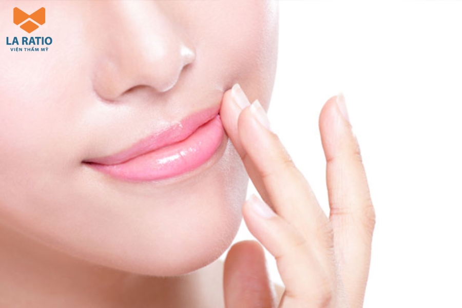 Phun môi màu hồng cánh sen đẹp hay không còn tùy thuộc vào nhiều yếu tố khác Phun môi màu hồng cánh sen đẹp hay không còn tùy thuộc vào nhiều yếu tố khác