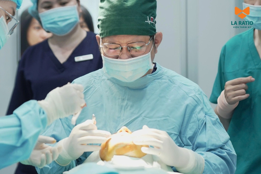 Độn cằm chỉ an toàn khi khách hàng tìm được đúng cơ sở thẩm mỹ uy tín