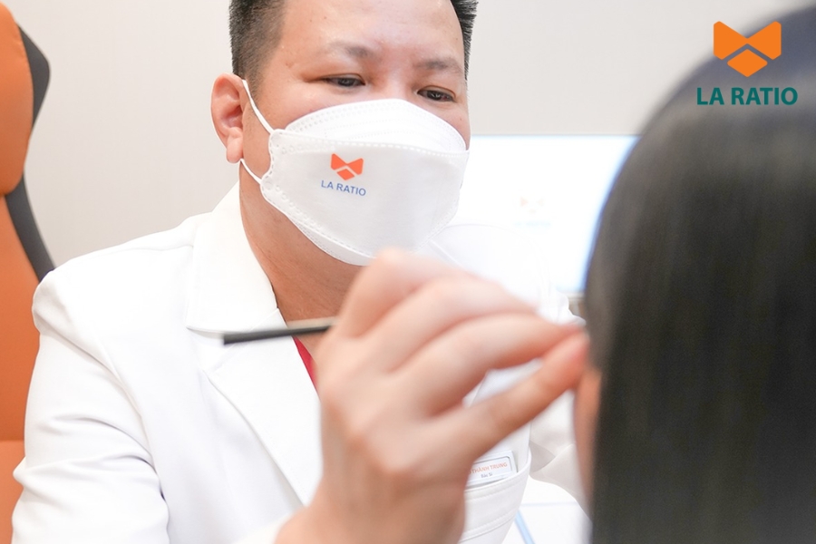 Để tránh cắt mí bị già, hãy chọn bác sĩ thẩm mỹ mắt giàu kinh nghiệm