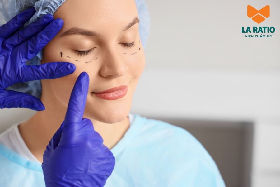 Khách hàng có thể cắt mí mắt lại nếu không hài lòng hoặc mí mắt bị hỏng Khách hàng có thể cắt mí mắt lại nếu không hài lòng hoặc mí mắt bị hỏng