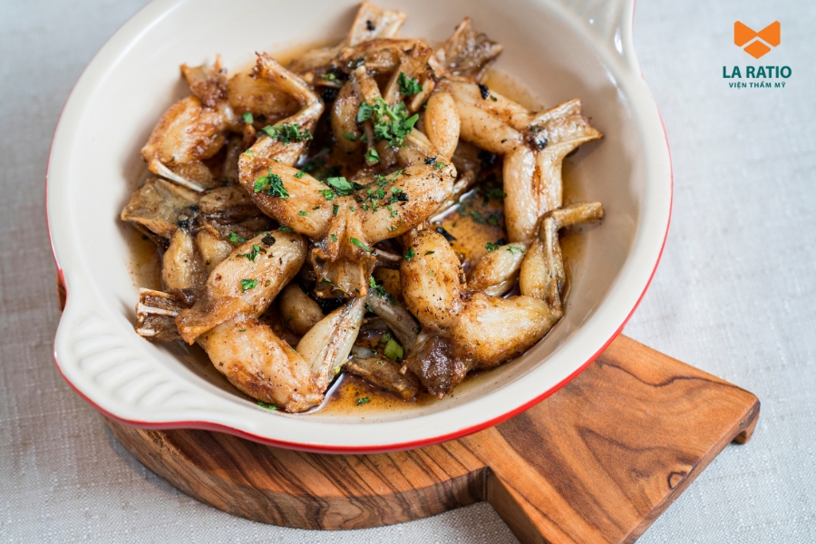 Bạn chỉ nên ăn thịt ếch khi vết thương đã lành hẳn