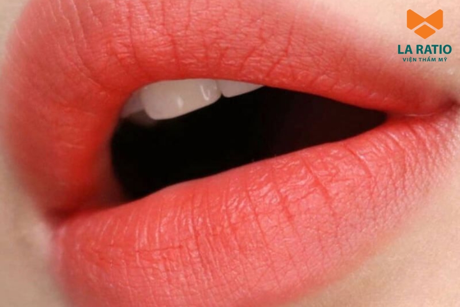 Tone màu cam cháy là sự kết hợp giữa hai màu đỏ và màu cam